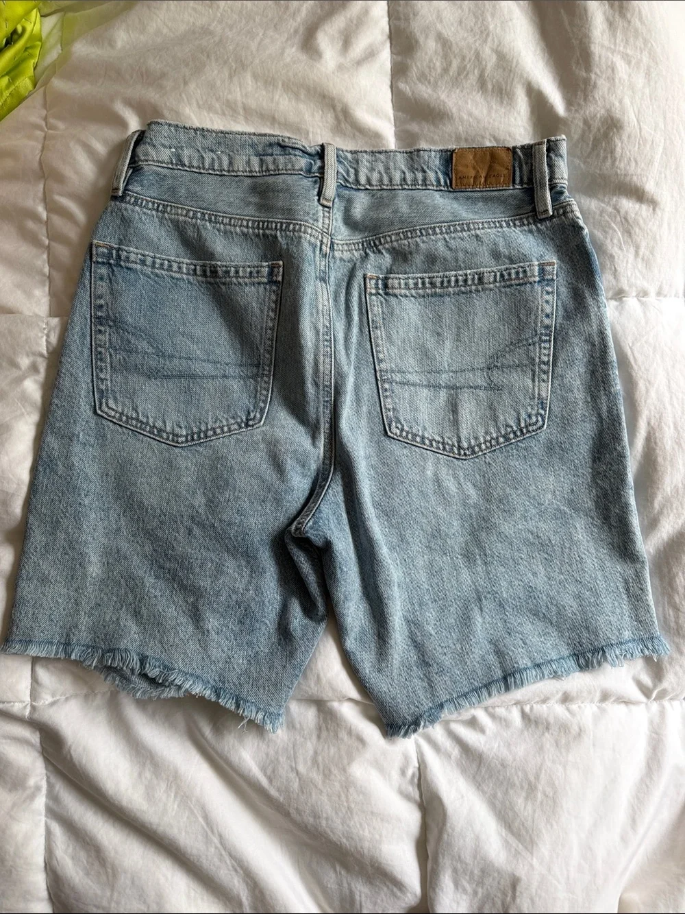 American Eagle Womens Low Rise Denim Baggy Skater Short Size 6 EUC